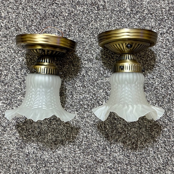 Set of Two (2) Fluted Light Fixtures - Picture 1 of 7